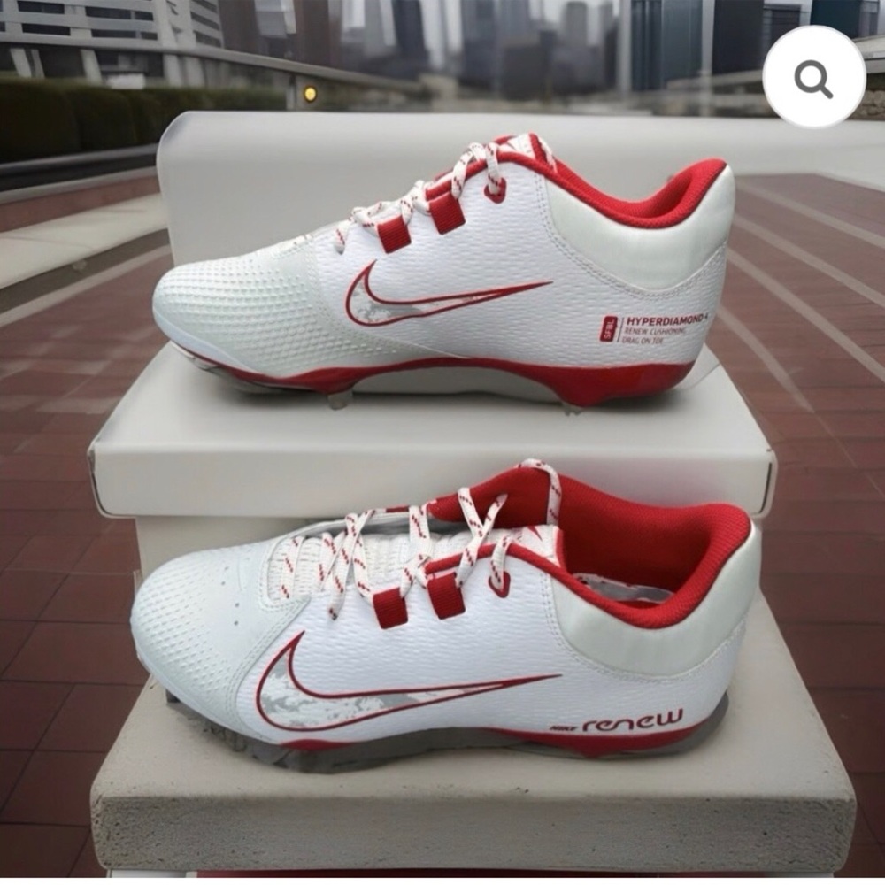 NEW Nike Hyperdiamond 4 Elite Women’s Softball Cleats size 9.5 - Picture 2 of 10